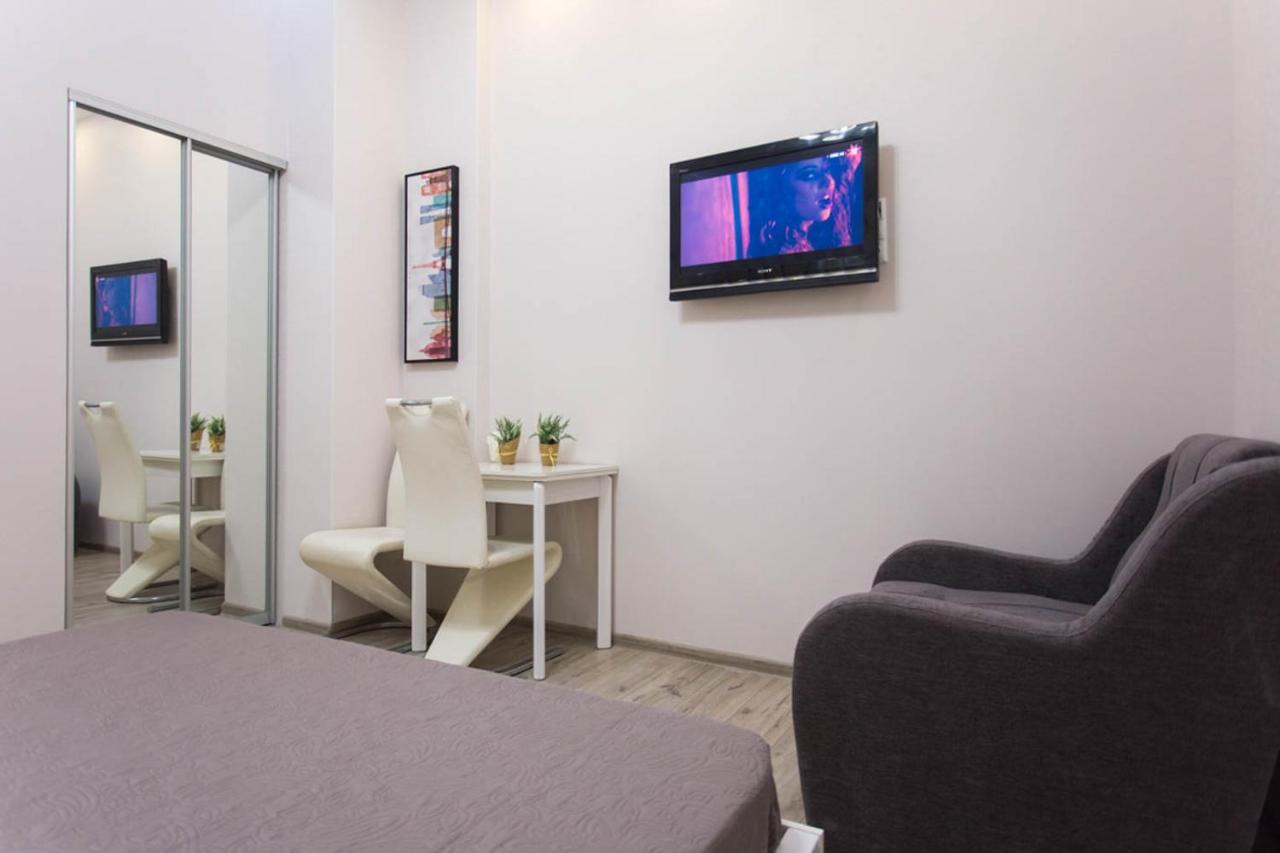 New Apartments In The City Center - Kuznechna Str. 26/1 Charków Zewnętrze zdjęcie